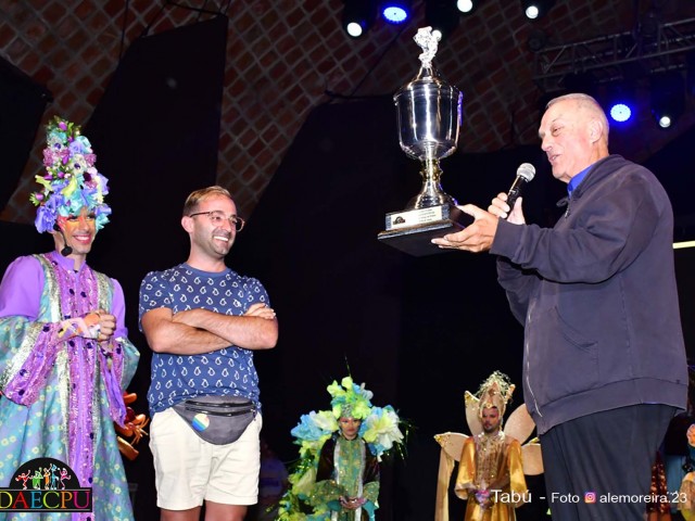 TEATRO-ENTREGA DE PREMIOS-02-1163